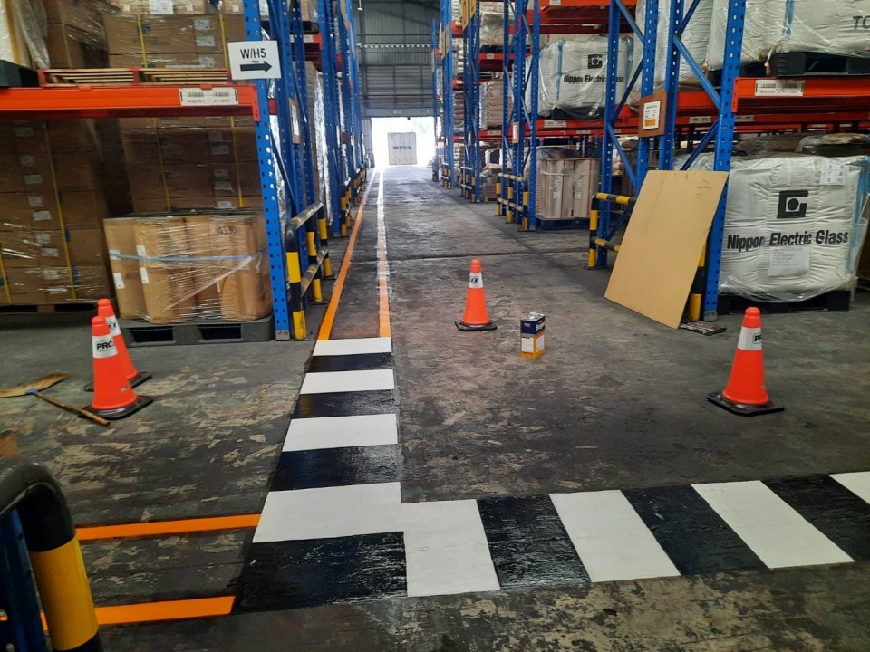 ทาสีโรงงาน ทาสีเส้นจราจร